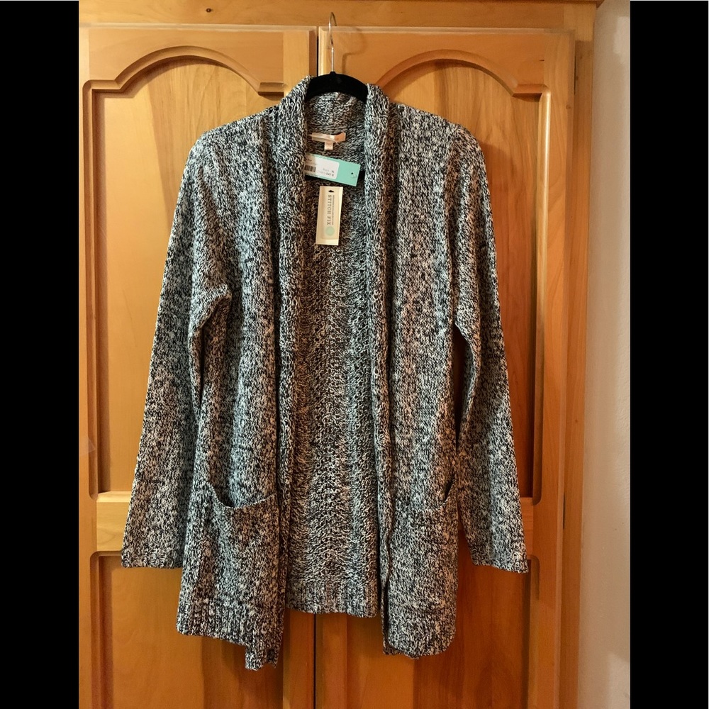 NWT Skies are Blue Cardigan